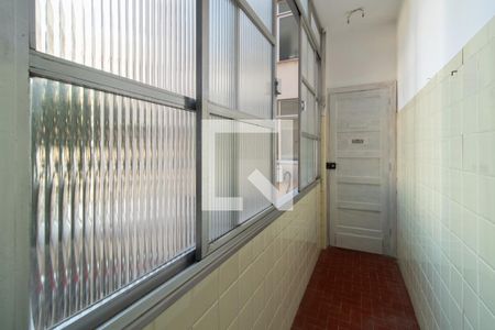 Apartamento à venda com 136m², 3 quartos e 1 vaga Apartamento à venda com 136m², 3 quartos e 1 vagaCozinha e Área de Serviço