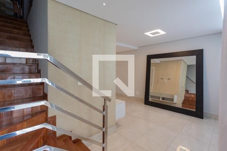 Sala de casa de condomínio à venda com 3 quartos, 100m² em Lagoinha, Belo Horizonte
