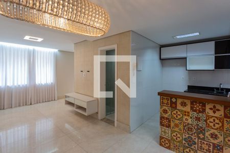 Sala de casa de condomínio à venda com 3 quartos, 100m² em Lagoinha, Belo Horizonte
