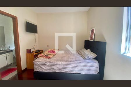 Quarto Suíte de apartamento para alugar com 3 quartos, 95m² em Buritis, Belo Horizonte