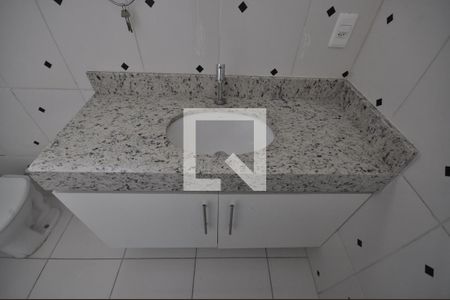 Casa à venda com 179m², 4 quartos e 2 vagasBanheiro Social