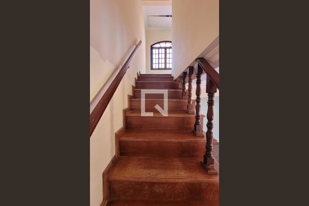 Escada de casa à venda com 3 quartos, 161m² em Parque Jaçatuba, Santo André