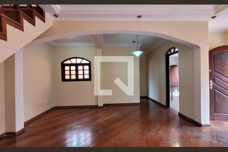 Sala de casa à venda com 3 quartos, 161m² em Parque Jaçatuba, Santo André