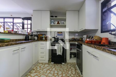 Casa para alugar com 466m², 6 quartos e 4 vagasCozinha