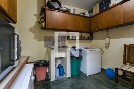 Casa para alugar com 466m², 6 quartos e 4 vagasÁrea de Serviço