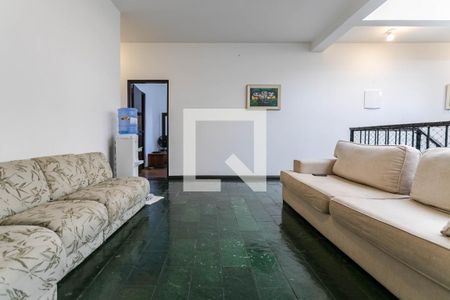 Casa para alugar com 466m², 6 quartos e 4 vagasLiving