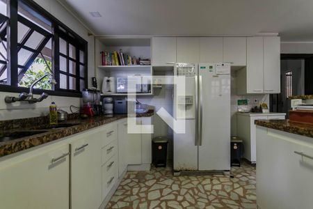 Casa para alugar com 466m², 6 quartos e 4 vagasCozinha