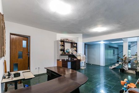 Casa para alugar com 466m², 6 quartos e 4 vagasSala