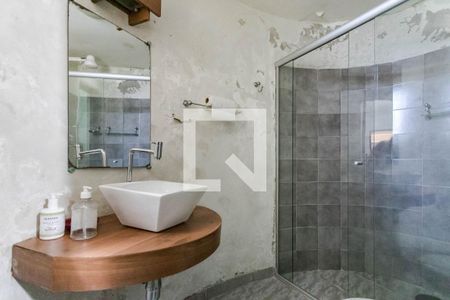 Casa para alugar com 466m², 6 quartos e 4 vagasBanheiro - Quarto 1 - Suíte