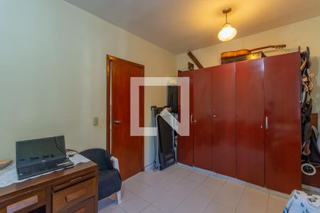 Quarto 1 de casa para alugar com 3 quartos, 125m² em Santa Amelia, Belo Horizonte