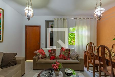 Sala de casa para alugar com 3 quartos, 125m² em Santa Amelia, Belo Horizonte