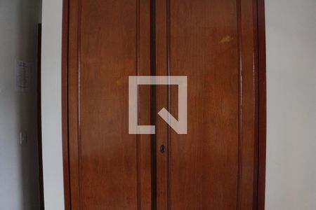 Casa à venda com 400m², 6 quartos e 5 vagasQuarto 2