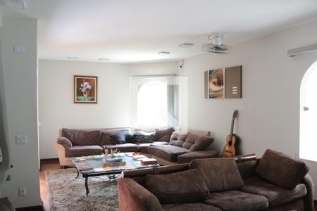 Sala de casa para alugar com 6 quartos, 400m² em Tatuapé, São Paulo