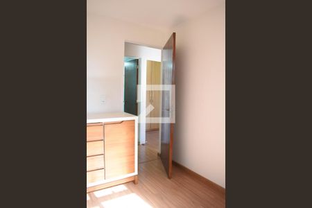 Quarto 2 de apartamento para alugar com 3 quartos, 63m² em Boqueirão, Curitiba