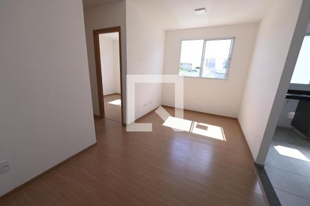 Sala de apartamento para alugar com 2 quartos, 42m² em Chácara São Pedro, Aparecida de Goiânia