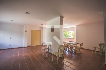 Apartamento para alugar com 43m², 1 quarto e 1 vaga Apartamento para alugar com 43m², 1 quarto e 1 vagaÁrea comum - Salão de festas
