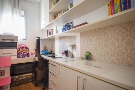 Apartamento à venda com 107m², 3 quartos e 2 vagasEscritório