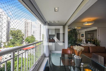 Apartamento à venda com 107m², 3 quartos e 2 vagasVaranda