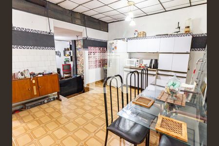 Casa à venda com 75m², 2 quartos e sem vaga Casa à venda com 75m², 2 quartos e sem vagaCozinha