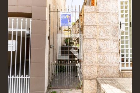 Casa à venda com 75m², 2 quartos e sem vaga Casa à venda com 75m², 2 quartos e sem vagaFachada