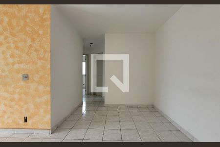 Sala de apartamento para alugar com 3 quartos, 69m² em Vila Bela Vista, Santo André