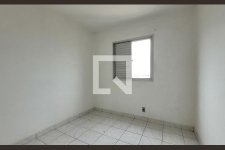 Quarto 2 de apartamento para alugar com 3 quartos, 69m² em Vila Bela Vista, Santo André
