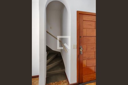 Apartamento à venda com 166m², 3 quartos e 1 vagaEscada