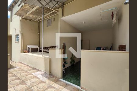 Apartamento à venda com 166m², 3 quartos e 1 vagaÁrea de Serviço