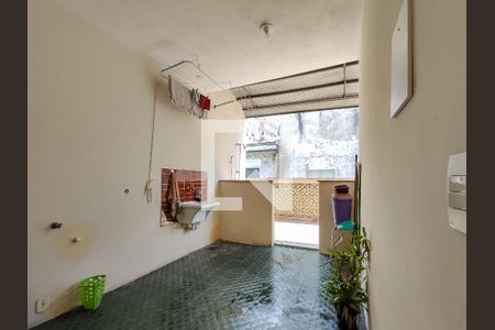 Apartamento à venda com 166m², 3 quartos e 1 vagaÁrea de Serviço