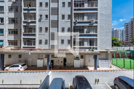 Vista de apartamento para alugar com 2 quartos, 100m² em Aparecida, Santos