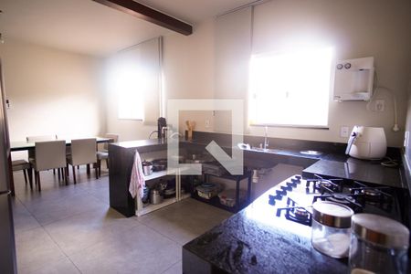 Casa à venda com 235m², 3 quartos e 3 vagas Casa à venda com 235m², 3 quartos e 3 vagasCozinha