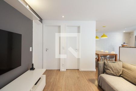 Sala  de apartamento à venda com 2 quartos, 70m² em Chácara Seis de Outubro, São Paulo