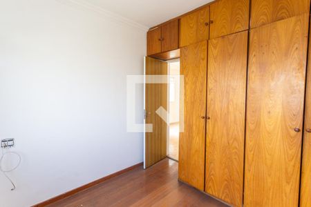 Quarto 1 de apartamento para alugar com 2 quartos, 45m² em Santa Cruz, Belo Horizonte