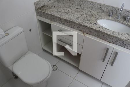 Apartamento para alugar com 178m², 4 quartos e 3 vagasBanheiro da Suíte 2