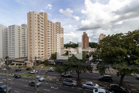 Vista da sacada de apartamento à venda com 2 quartos, 65m² em Nova Campinas, Campinas