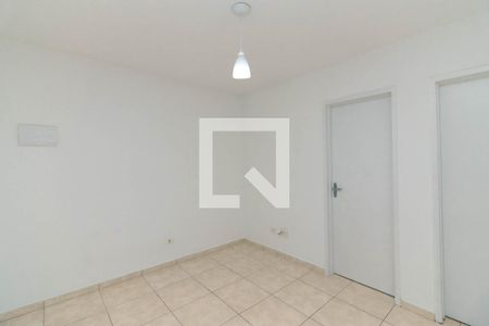 Sala de apartamento para alugar com 2 quartos, 40m² em Vila Nhocuné, São Paulo
