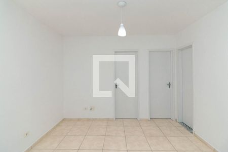 Sala de apartamento para alugar com 2 quartos, 40m² em Vila Nhocuné, São Paulo