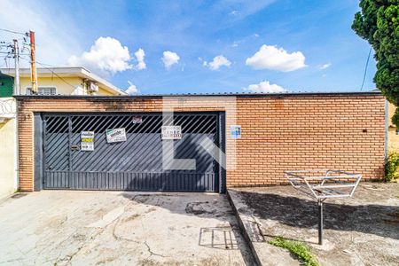 Casa à venda com 297m², 3 quartos e 3 vagasFachada