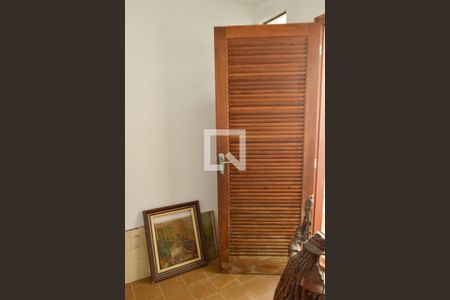 Casa à venda com 170m², 3 quartos e 2 vagas Casa à venda com 170m², 3 quartos e 2 vagasQuarto de Serviço