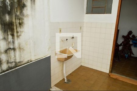 Casa à venda com 170m², 3 quartos e 2 vagas Casa à venda com 170m², 3 quartos e 2 vagasÁrea de Serviço