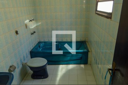 Casa à venda com 170m², 3 quartos e 2 vagas Casa à venda com 170m², 3 quartos e 2 vagasBanheiro