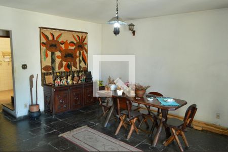 Sala de casa à venda com 3 quartos, 170m² em Pechincha, Rio de Janeiro