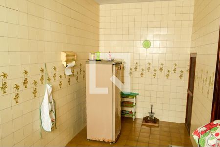 Casa à venda com 170m², 3 quartos e 2 vagas Casa à venda com 170m², 3 quartos e 2 vagasCozinha