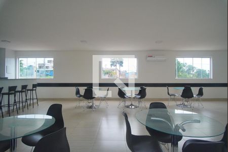 Apartamento para alugar com 48m², 2 quartos e 1 vagaÁrea comum - Salão de festas