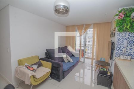 Sala de apartamento à venda com 2 quartos, 64m² em Vila Paulo Silas, São Paulo