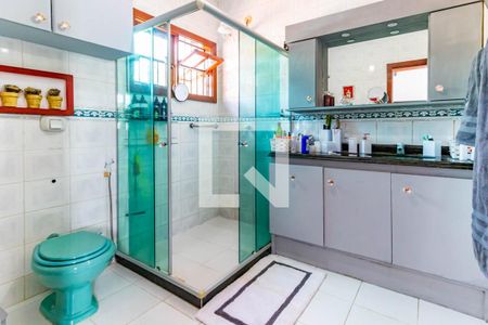 Banheiro suíte 1 de casa à venda com 4 quartos, 367m² em Itaipu, Niterói