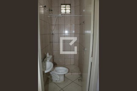 Banheiro  de casa para alugar com 2 quartos, 46m² em Alto da Posse, Nova Iguaçu