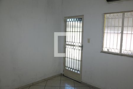Sala  de casa para alugar com 2 quartos, 46m² em  Dois Irmãos, Nova Iguaçu