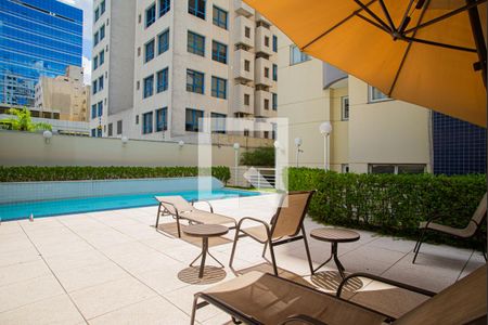 Studio para alugar com 37m², 1 quarto e 1 vaga Studio para alugar com 37m², 1 quarto e 1 vagaÁrea comum - Piscina