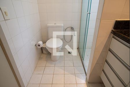 Studio para alugar com 37m², 1 quarto e 1 vaga Studio para alugar com 37m², 1 quarto e 1 vagaBanheiro